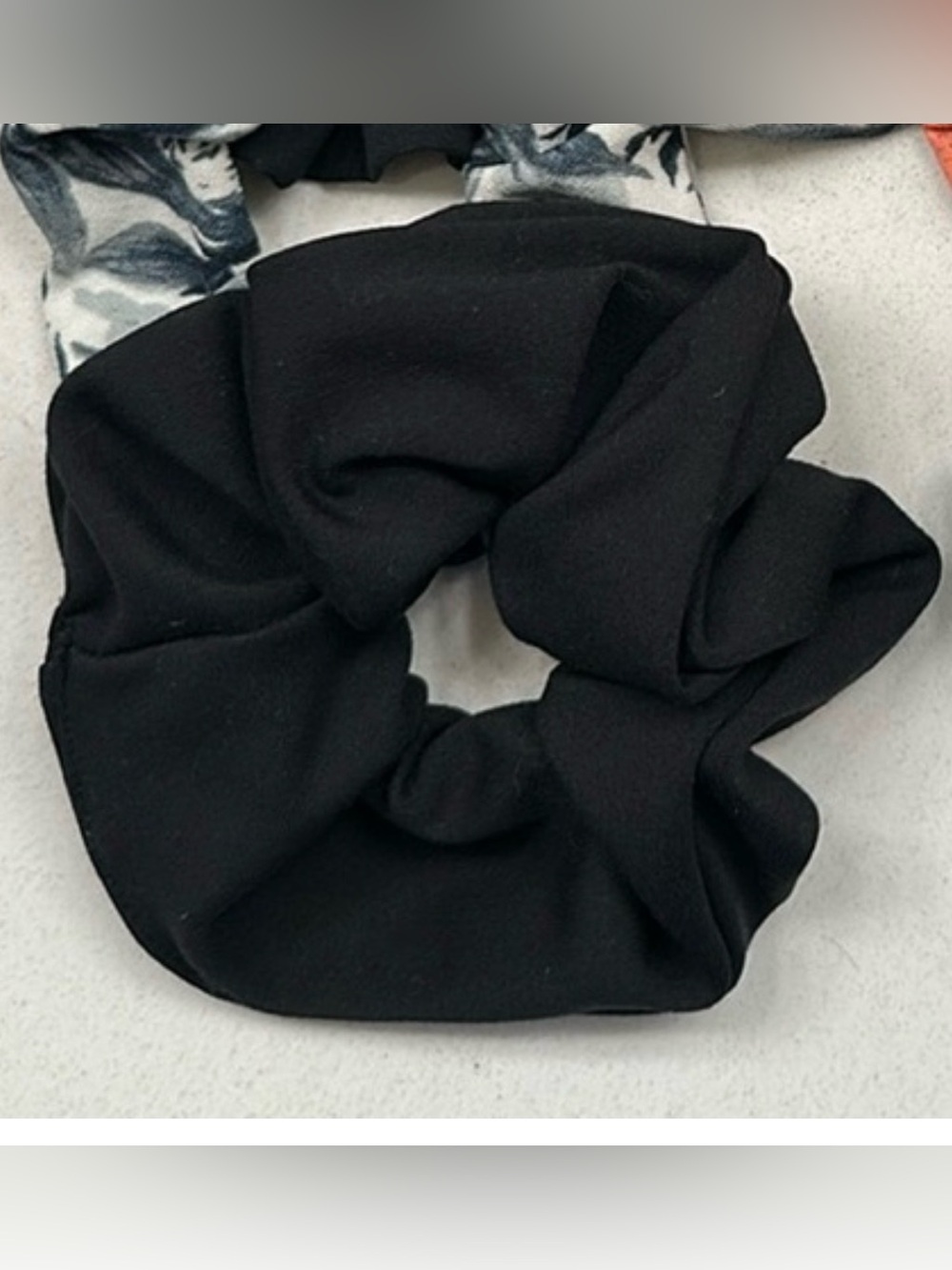 AF scrunchie - Picture 2 of 3